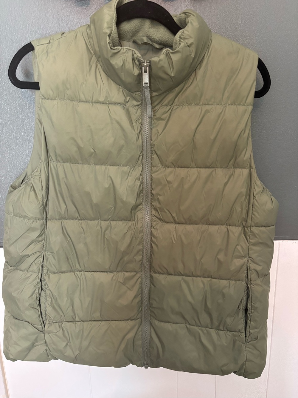 GAP Olive Quilted Puffer Vest - Light Olive